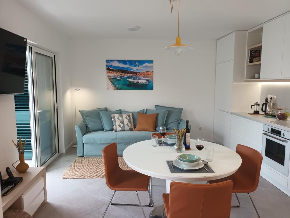 Jesliving Hvar - 2 Bedroom Elegant Apartment With Sea View In Historic Center Of フヴァル エクステリア 写真