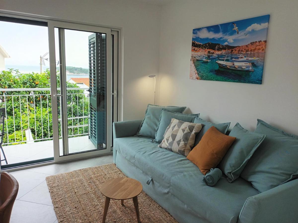 Jesliving Hvar - 2 Bedroom Elegant Apartment With Sea View In Historic Center Of フヴァル エクステリア 写真