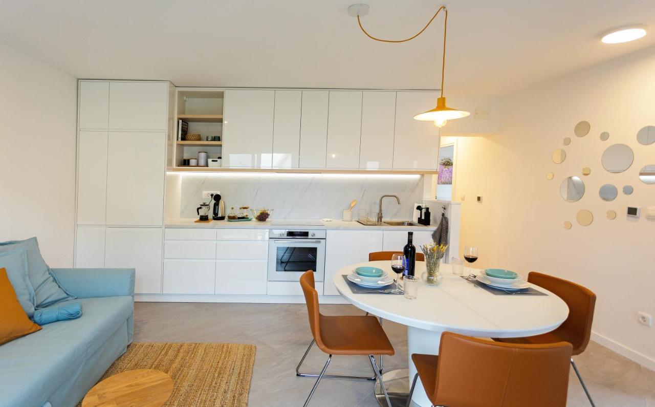 Jesliving Hvar - 2 Bedroom Elegant Apartment With Sea View In Historic Center Of フヴァル エクステリア 写真