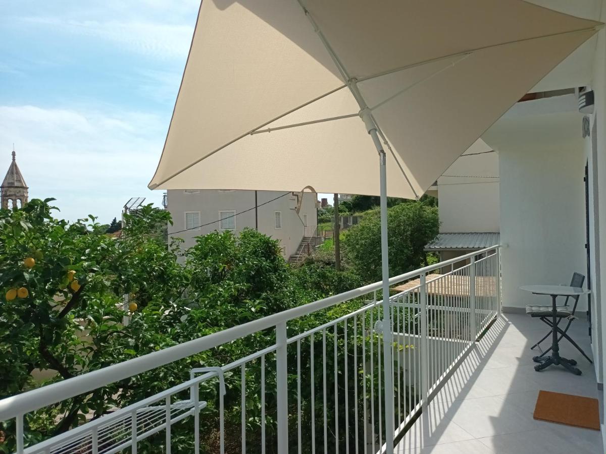 Jesliving Hvar - 2 Bedroom Elegant Apartment With Sea View In Historic Center Of フヴァル エクステリア 写真